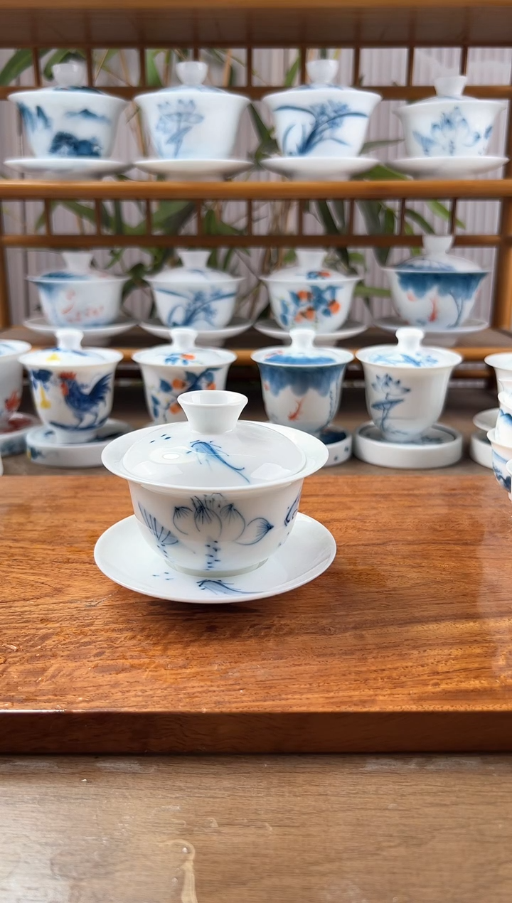 全品荷花鱼聚130ml三才盖碗