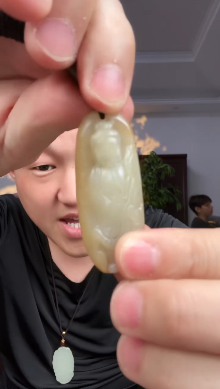 和田玉未镶嵌颈饰1