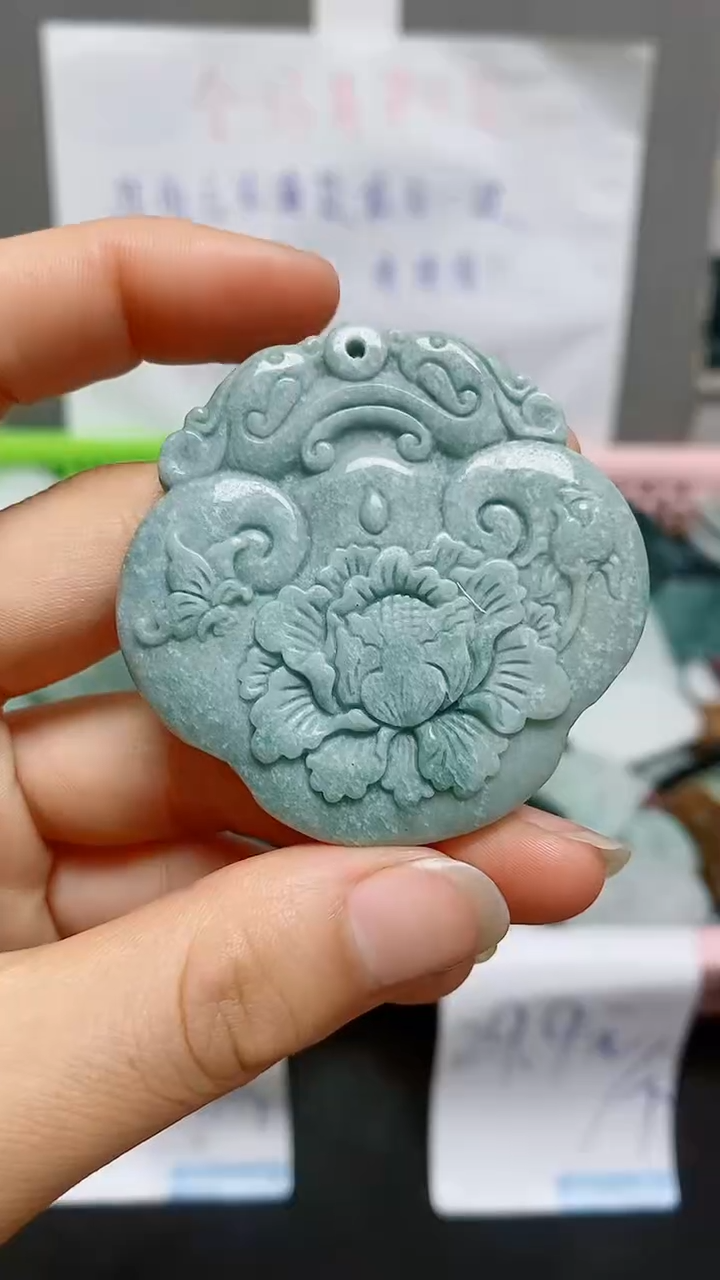 【闪购商品】翡翠颈饰未镶嵌天然翡翠A货