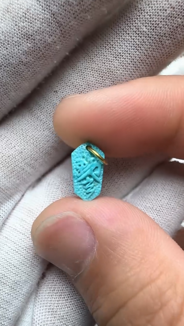 【闪购商品】绿松石令牌未镶嵌左右7.2高13.2厚4