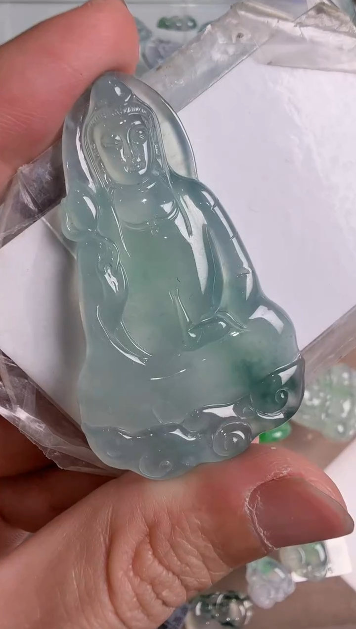 【闪购商品】翡翠吊坠(不含链)未镶嵌··