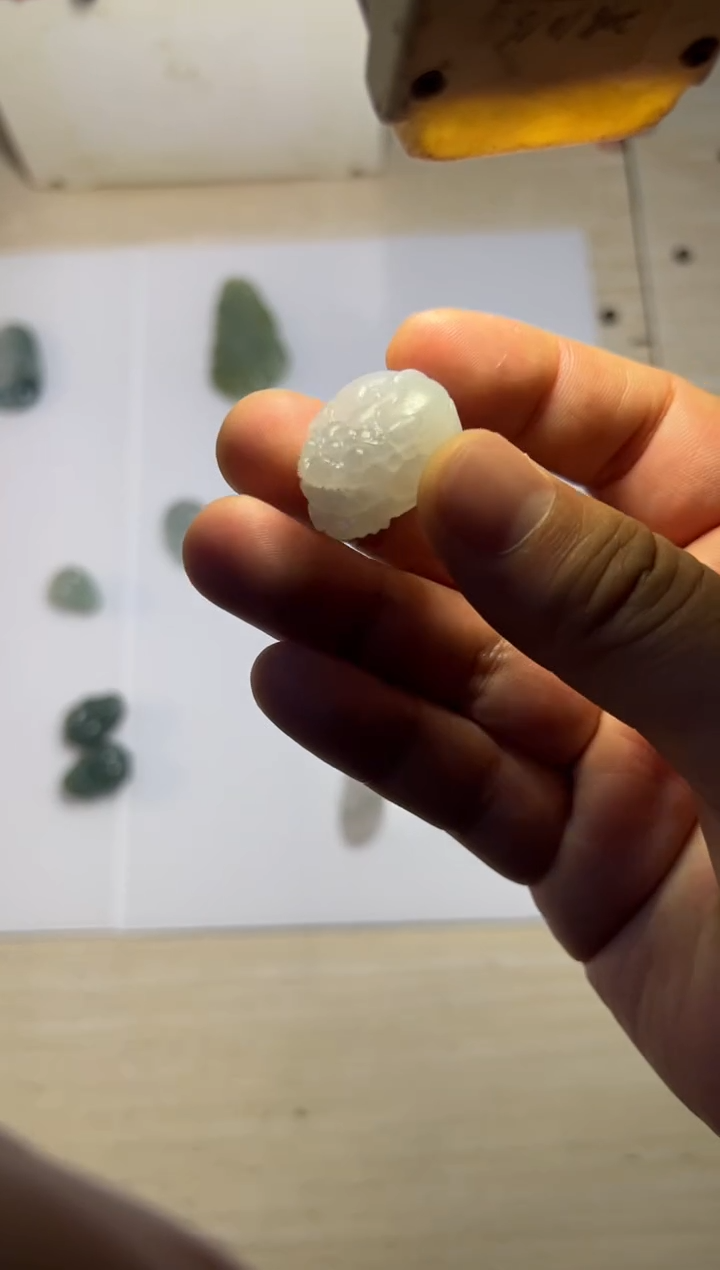 【闪购商品】定制翡翠未镶嵌貔貅