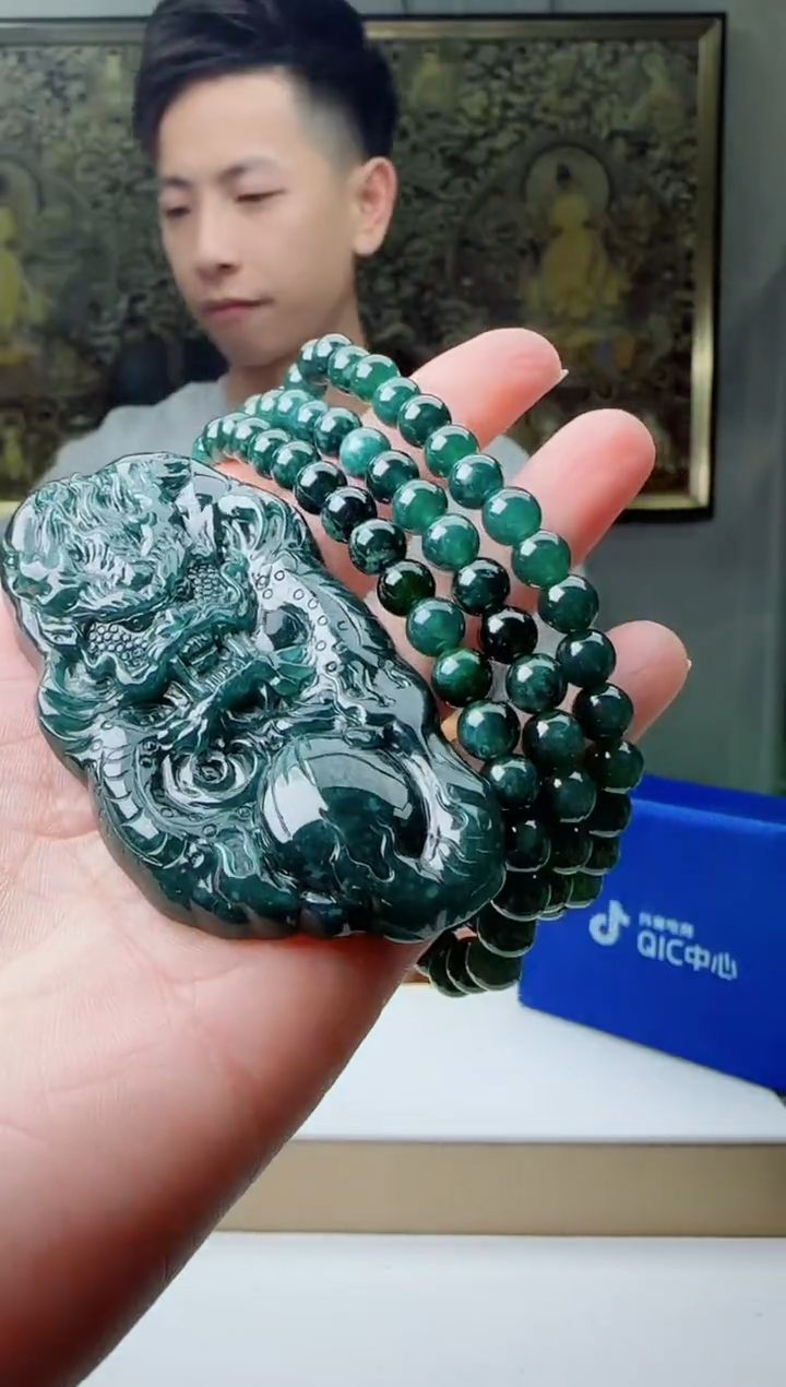 【闪购商品】翡翠颈饰未镶嵌111111111