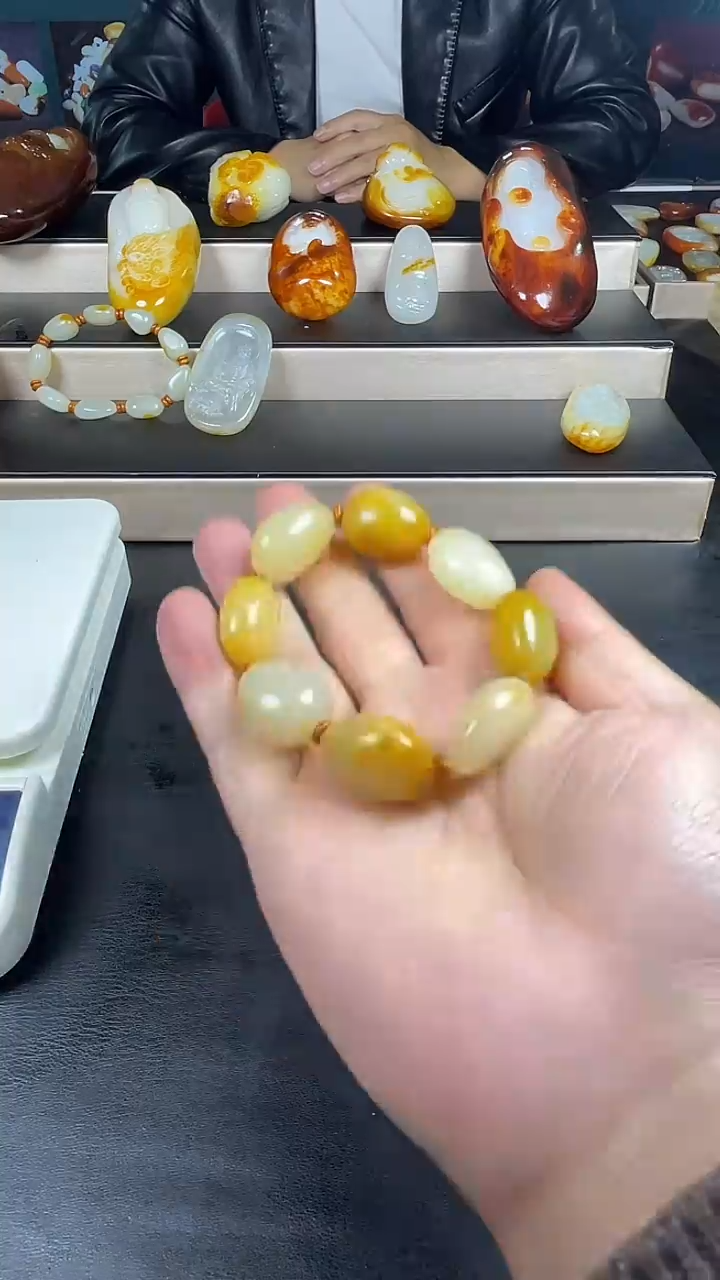 未镶嵌和田玉挂件手串