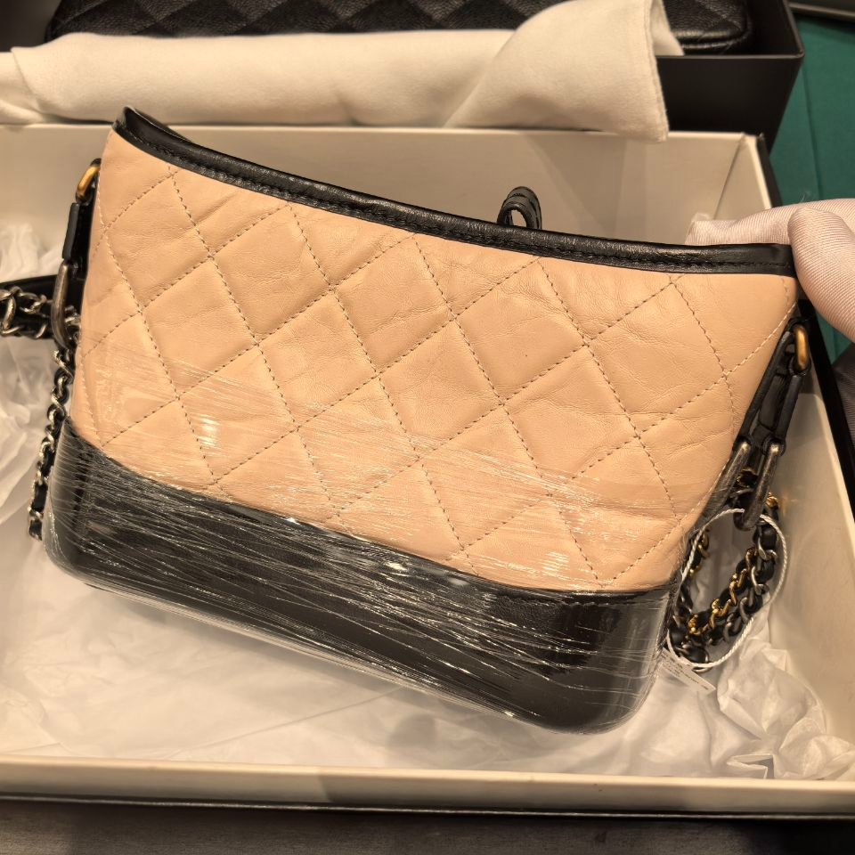 99新 Chanel/香奈儿 小花6花 流浪包 小号 27开 米色拼黑 B16全套