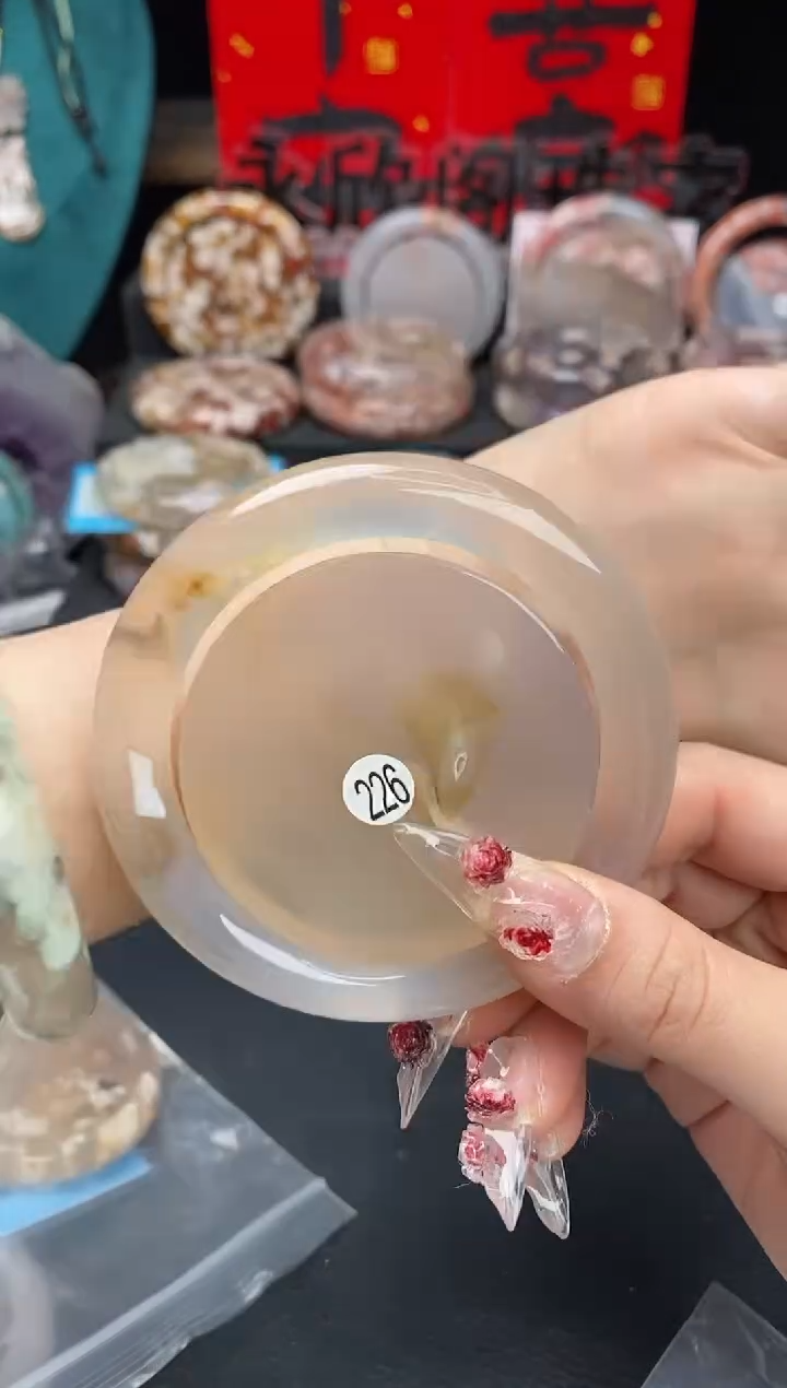 【闪购商品】石英质玉手镯（圆镯）未镶嵌61
