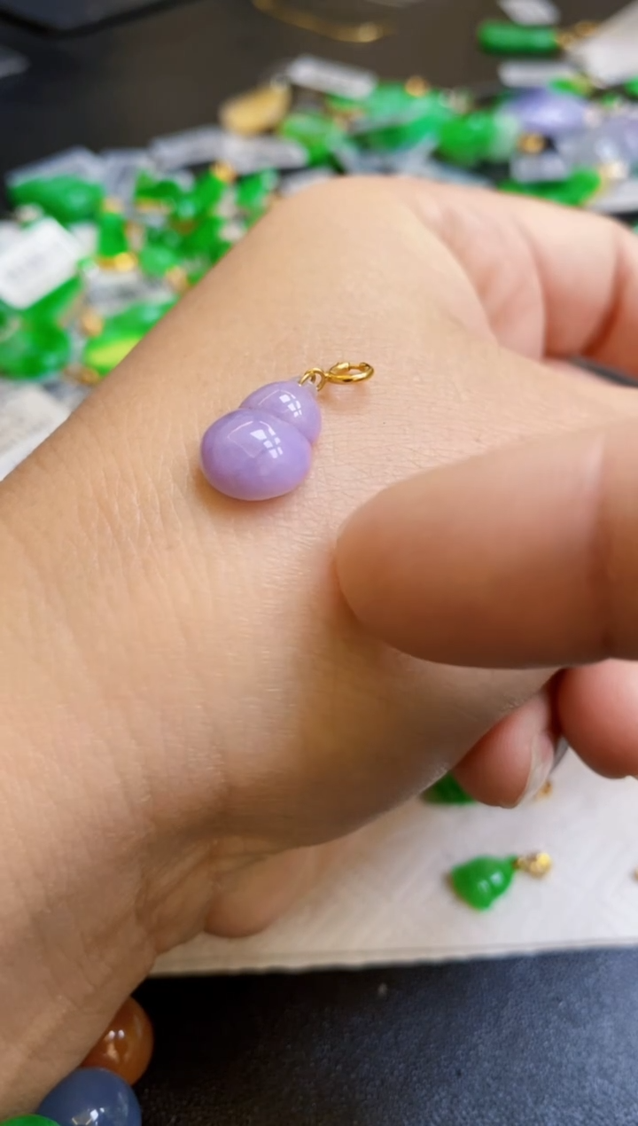 【闪购商品】翡翠颈饰18K金镶嵌葫芦