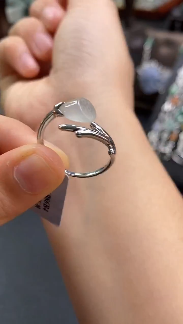 颈饰银S925镶嵌翡翠18568