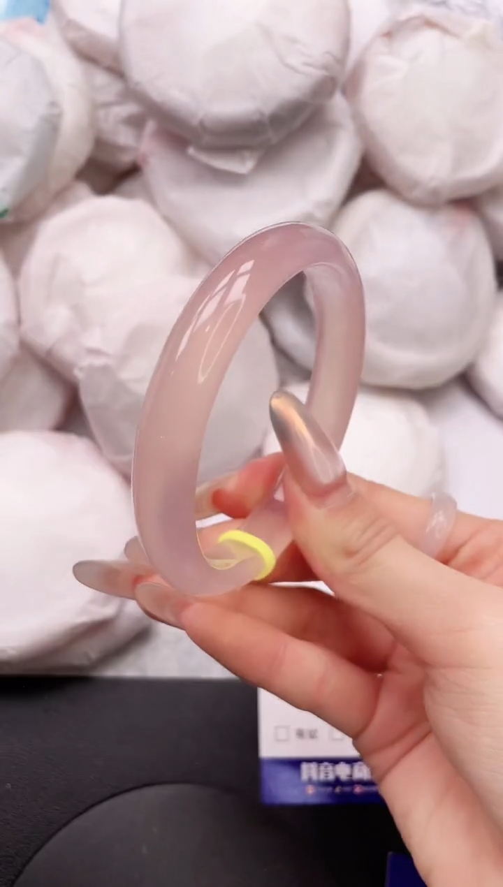 【闪购商品】石英质玉手镯未镶嵌1K568-60