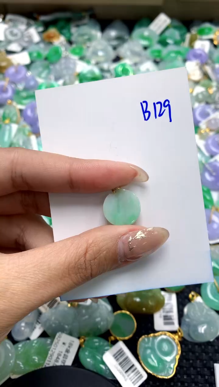 【闪购商品】翡翠颈饰18K金镶嵌1111111111111111