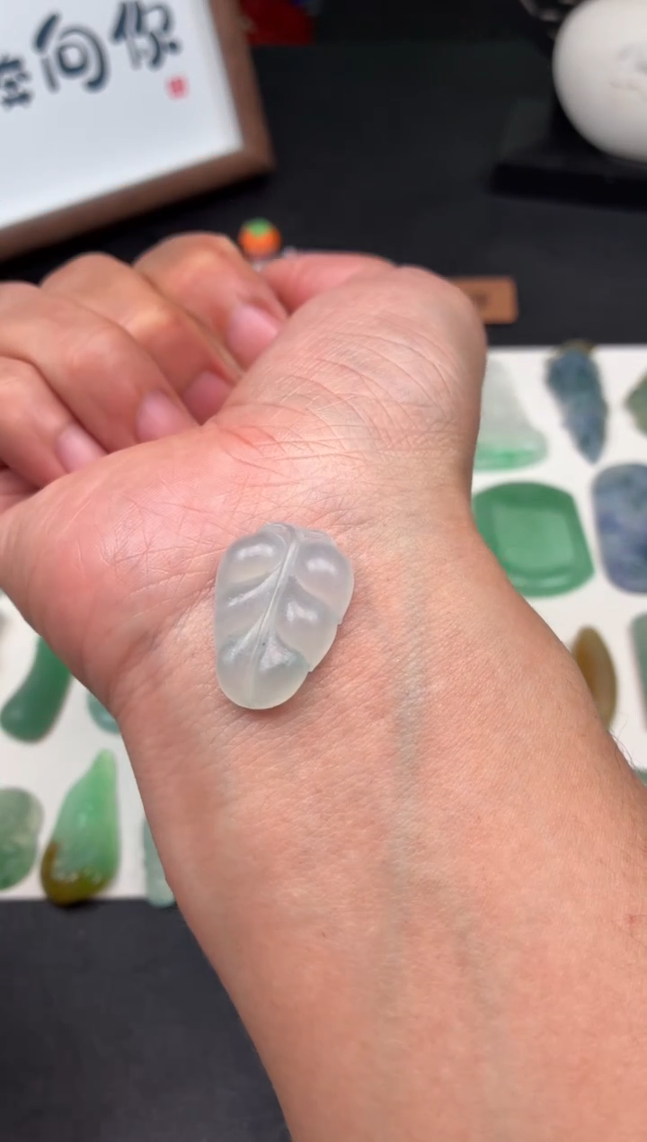 未镶嵌定制翡翠翡翠