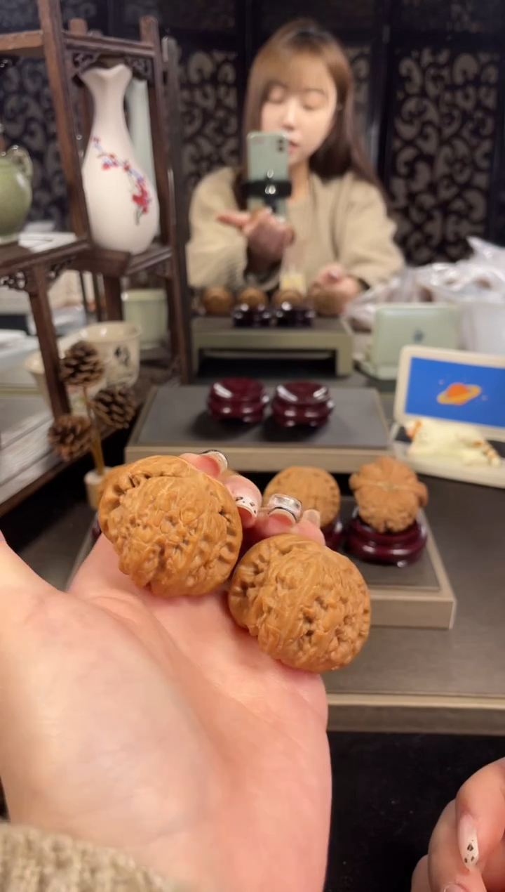 【闪购商品】文玩核桃把件白狮子42尺-10