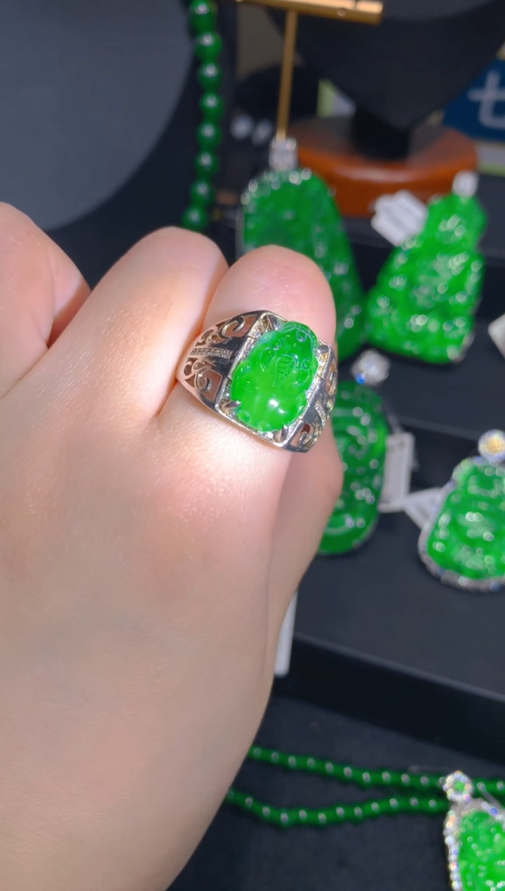【闪购商品】翡翠戒指银S925镶嵌41一季