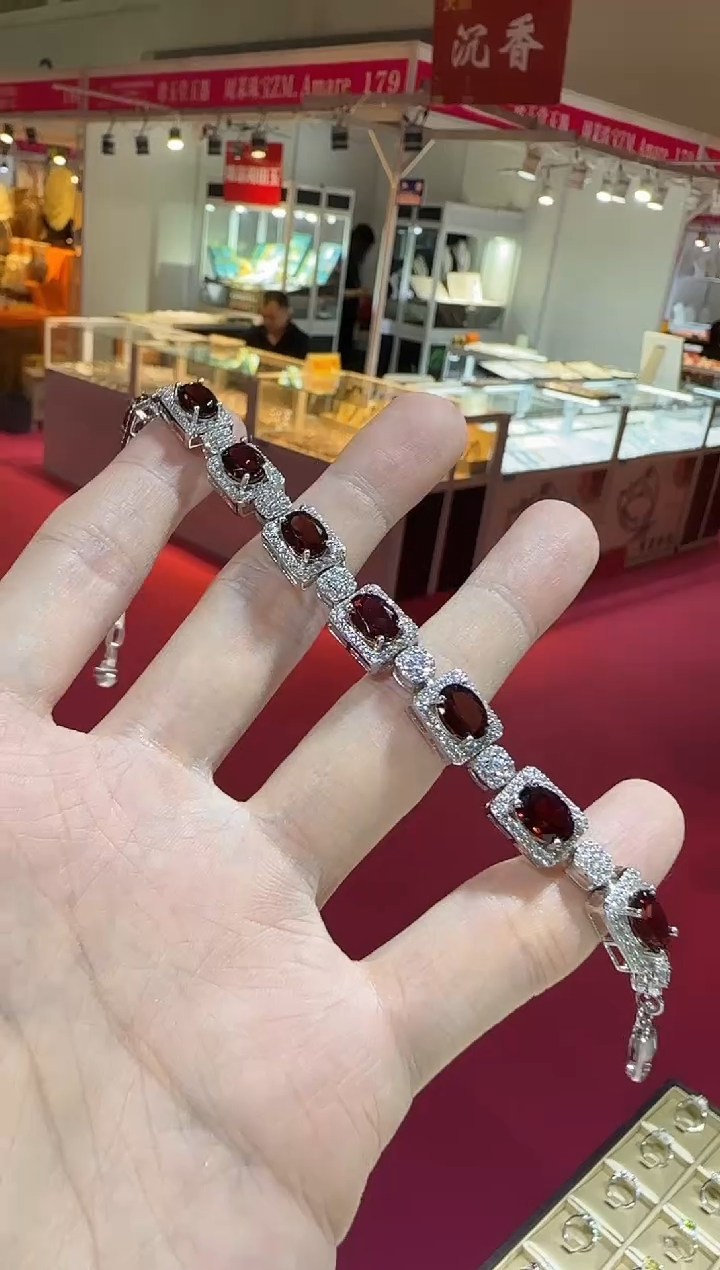 银S925镶嵌手链石榴石9*7mm