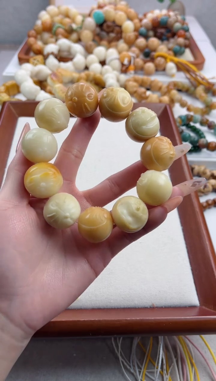 【闪购商品】菩提根/象牙果吊坠干磨叮当猫23mm瑕疵不补H04