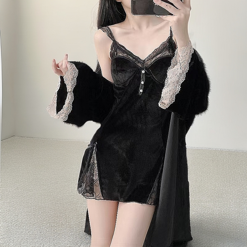 【法式千金】法式蕾丝金丝绒性感自带胸垫睡衣女秋冬睡带裙9165