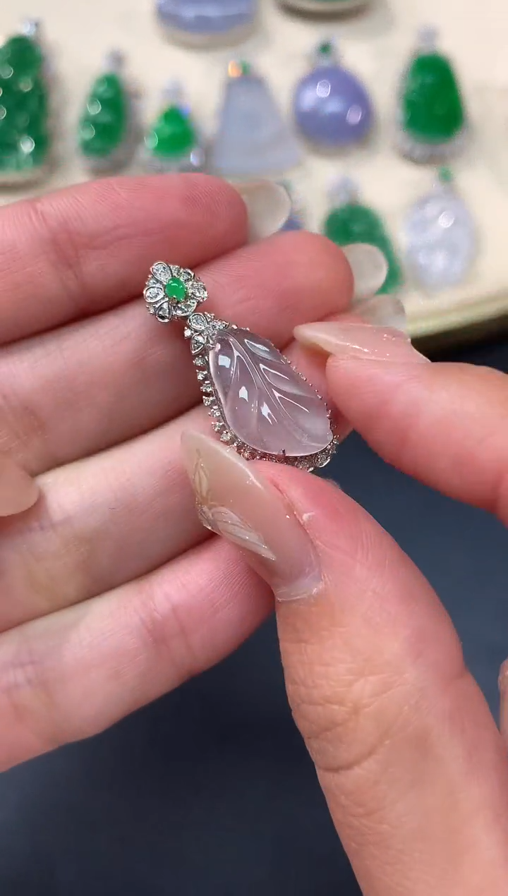 【闪购商品】翡翠吊坠(不含链)18K金镶嵌吊坠A180|3980