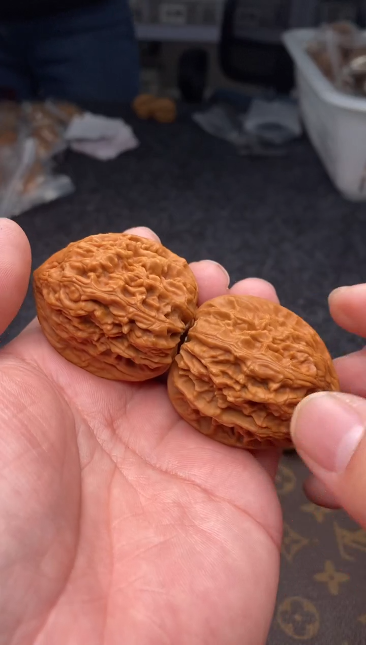 把件文玩核桃B02号42尺鸡心