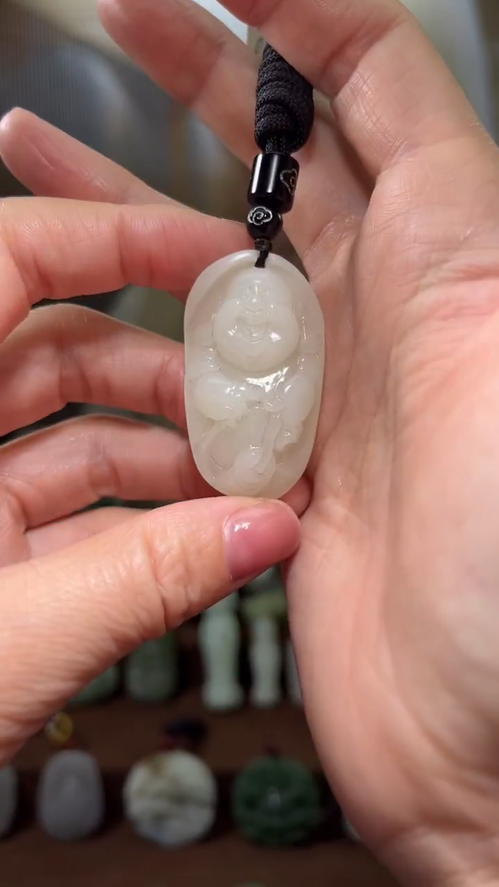 颈饰未镶嵌和田玉·