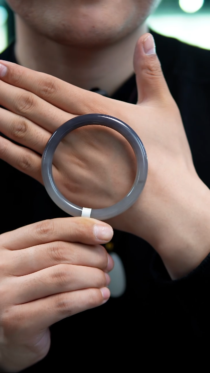 【闪购商品】和田玉手镯未镶嵌61藕紫半山