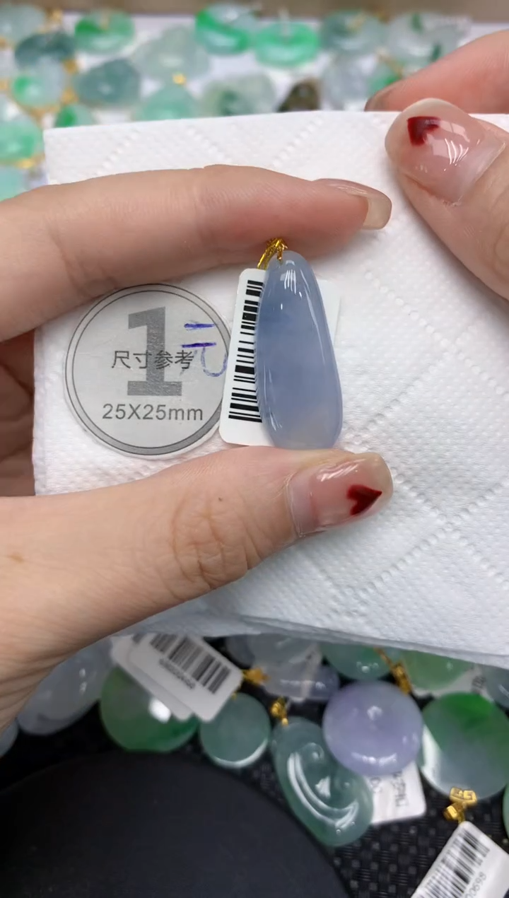 翡翠18K金镶嵌颈饰1111111