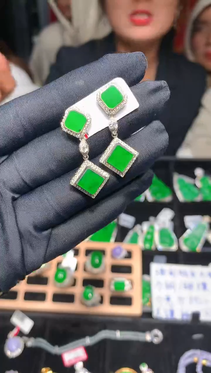 【闪购商品】定制翡翠未镶嵌52定制翡翠-多样性发货（发其一）