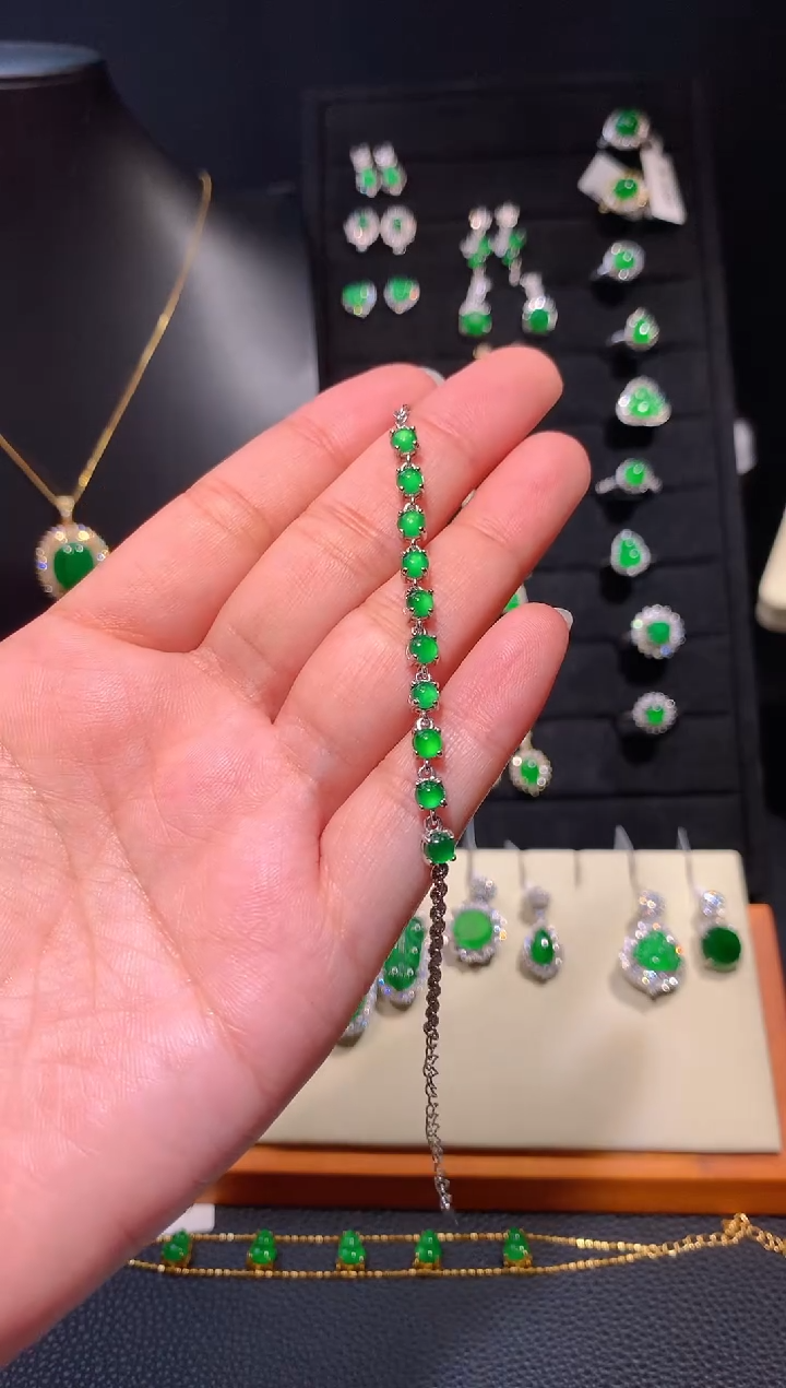 【闪购商品】翡翠手链银S925镶嵌多样性