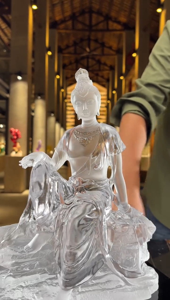 摆件璨石美学净料水月观音琉璃摆件+300*200黑色大底座