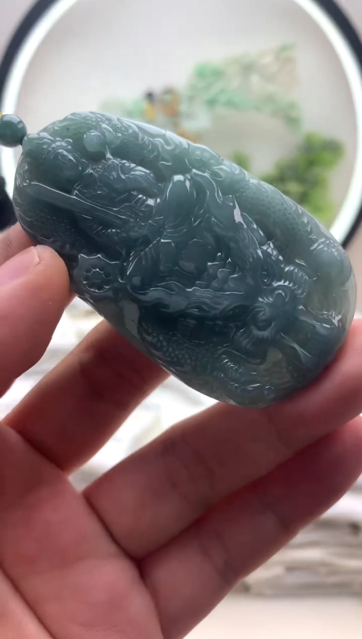 颈饰未镶嵌翡翠虚空藏