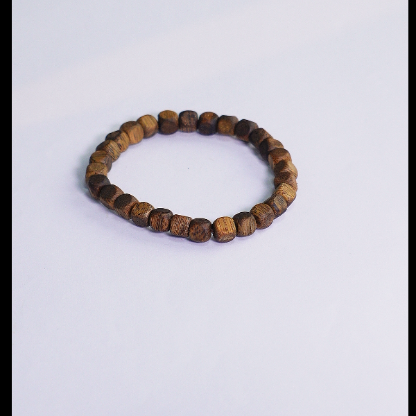 沉香海南尖峰岭莺歌绿奇楠方珠单圈（多样性发其一）