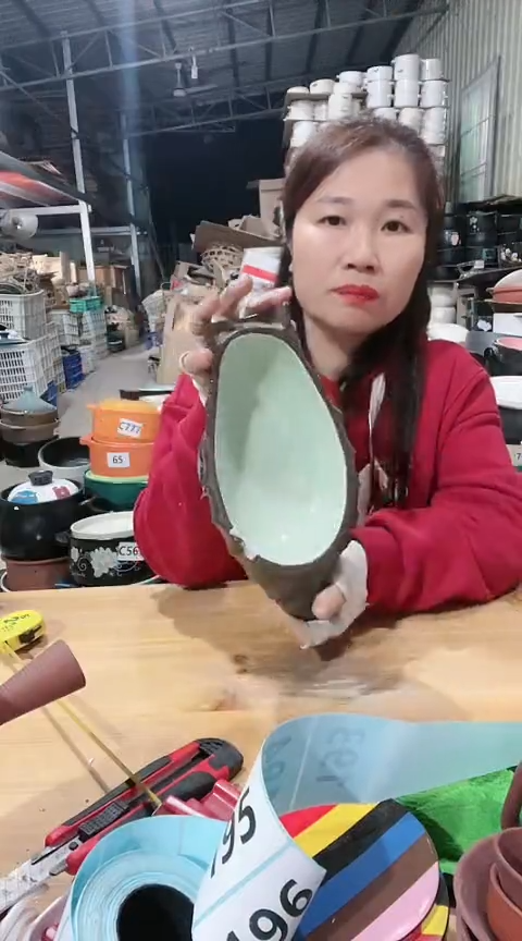 【闪购商品】c350瑕疵咖色盘子。。