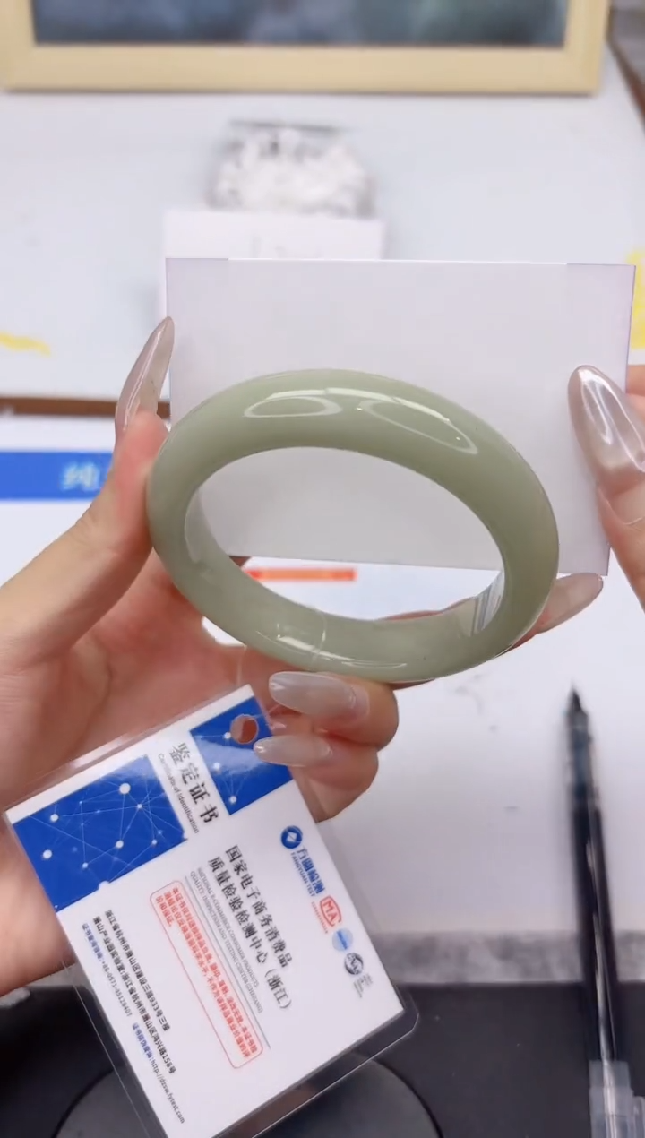 未镶嵌手镯石英质玉L100-59.7