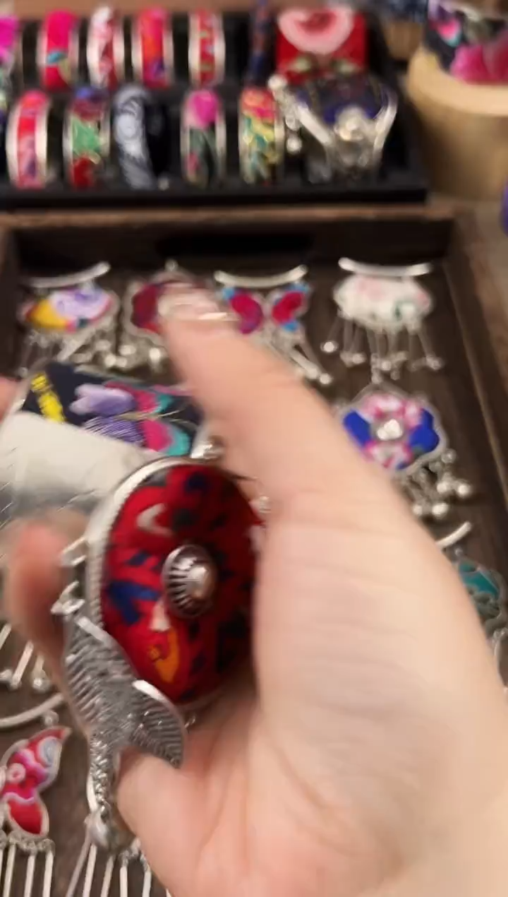 【闪购商品】织绣民族风老绣饰品407