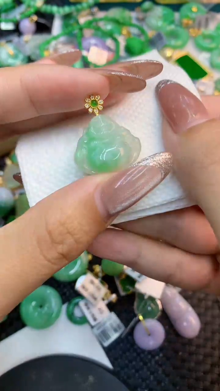 颈饰未镶嵌翡翠1