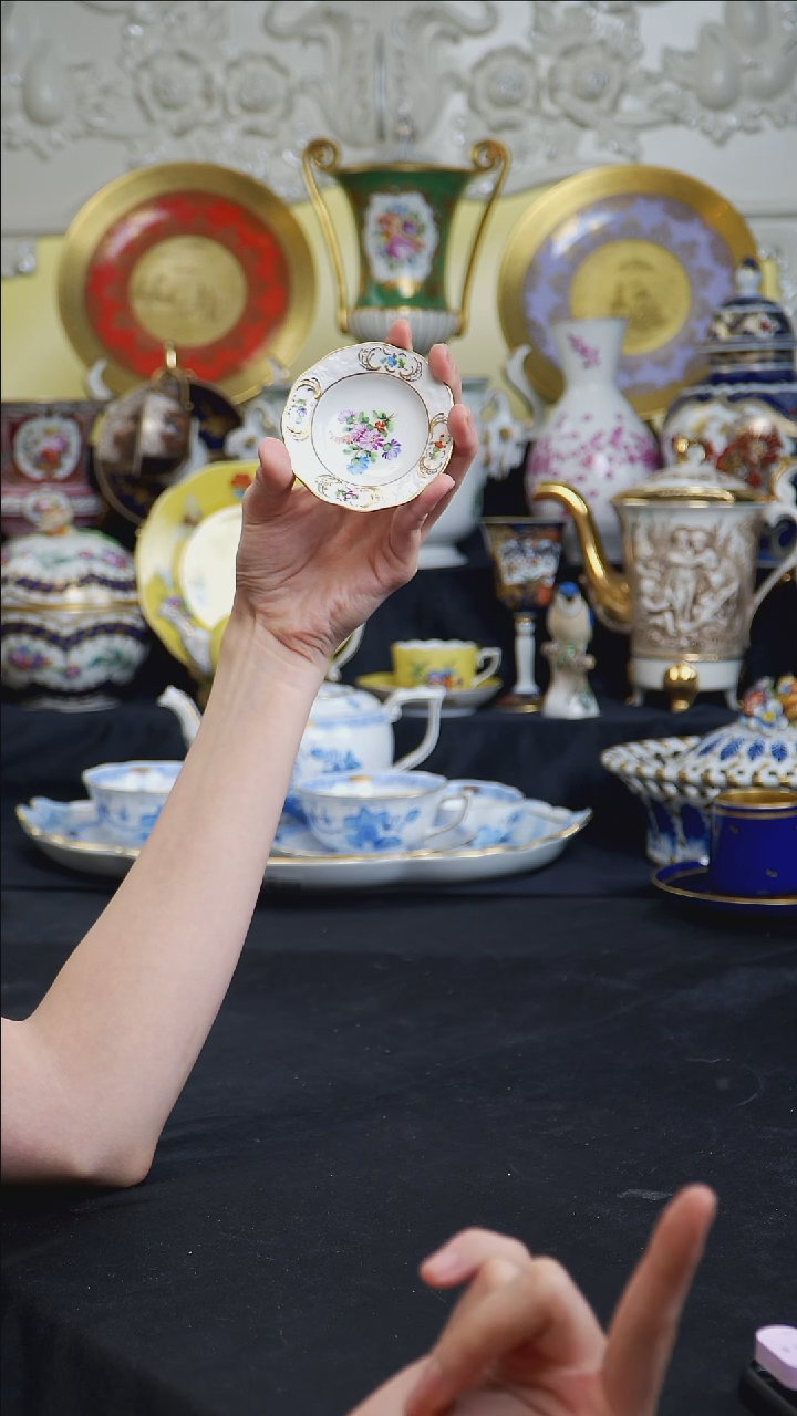 骨瓷婷婷中古器物如图所示99