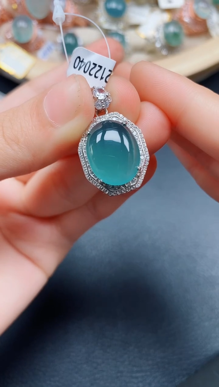 【闪购商品】翡翠吊坠(赠链)银S925镶嵌翡翠