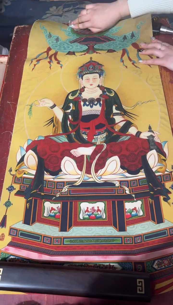 卷轴画龙妹的唐卡tk16