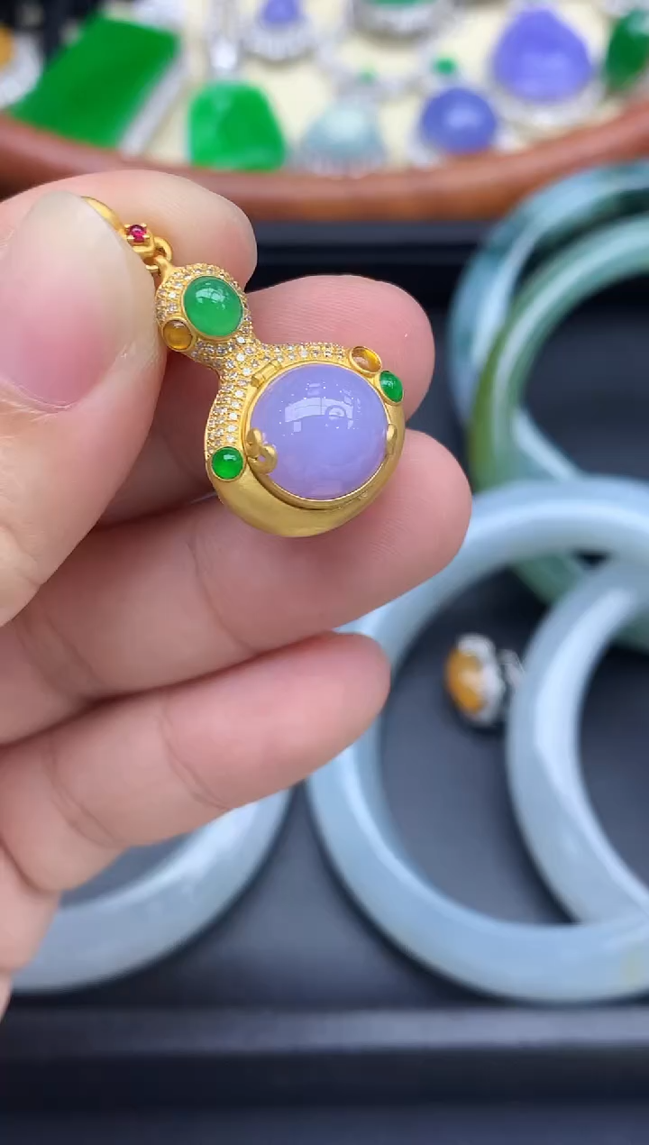 颈饰18K金镶嵌翡翠628-中国好珍宝