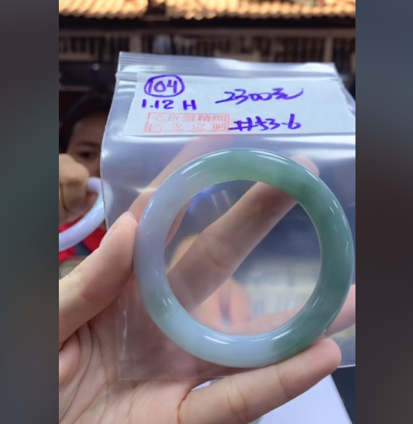 定制翡翠未镶嵌毛货需精细抛光104手镯53.6+2300元+拍一发一