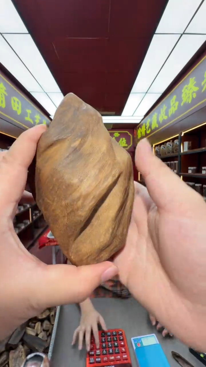 沉香吊坠多样性发一