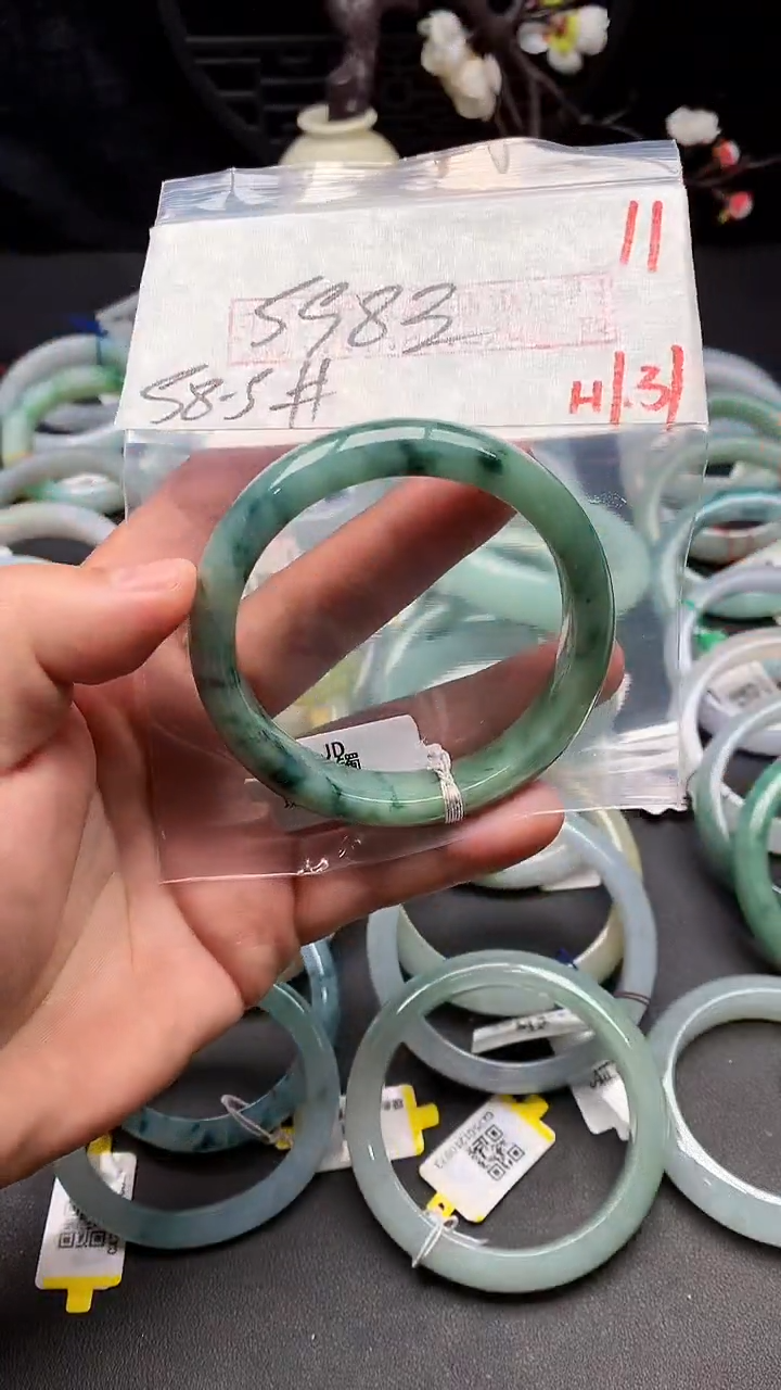 【闪购商品】定制翡翠未镶嵌毛货需精细抛光+多样性发货拍一发一