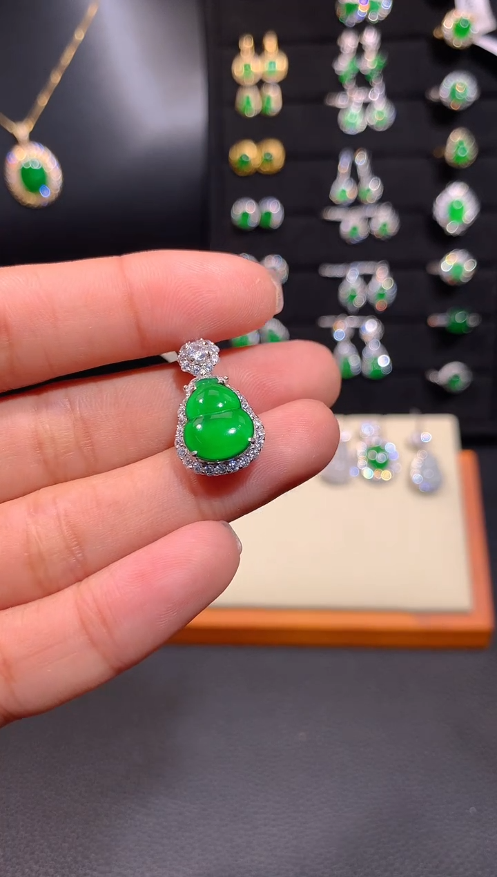 【闪购商品】翡翠颈饰银S925镶嵌多样性