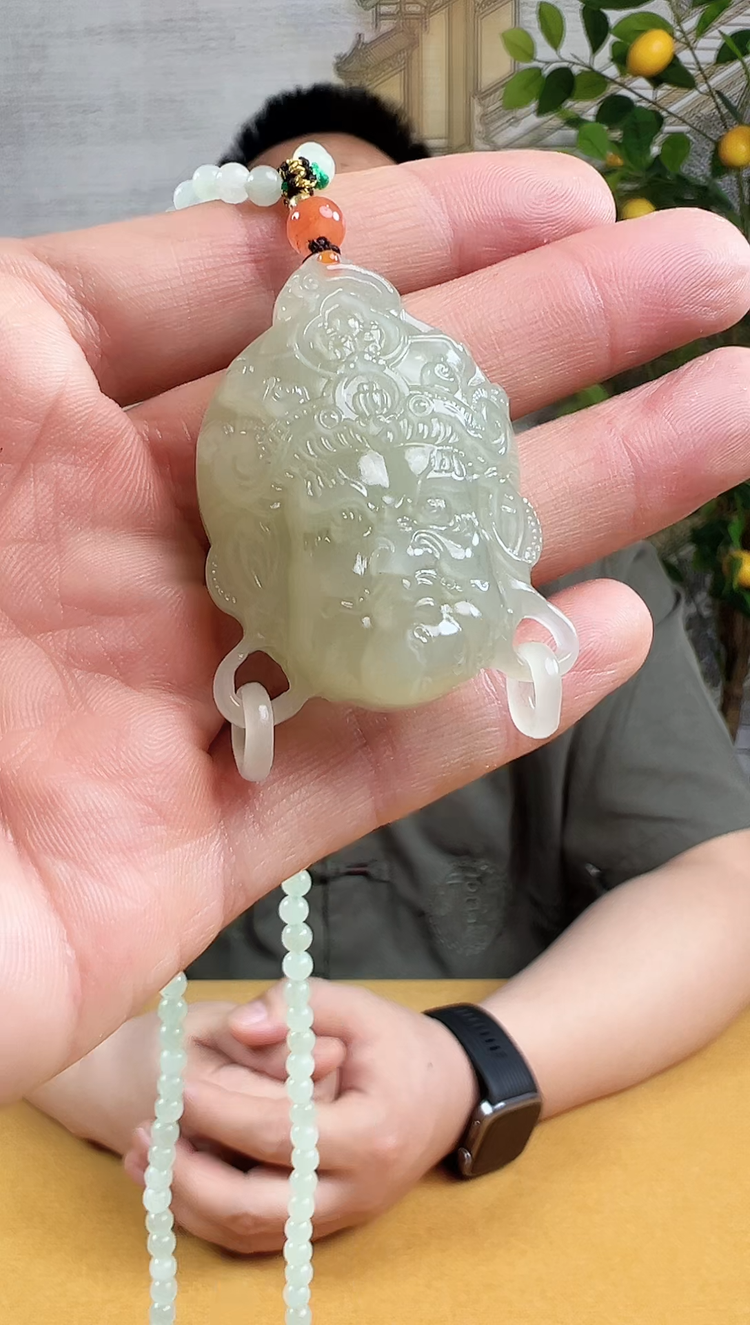 和田玉未镶嵌颈饰吊坠