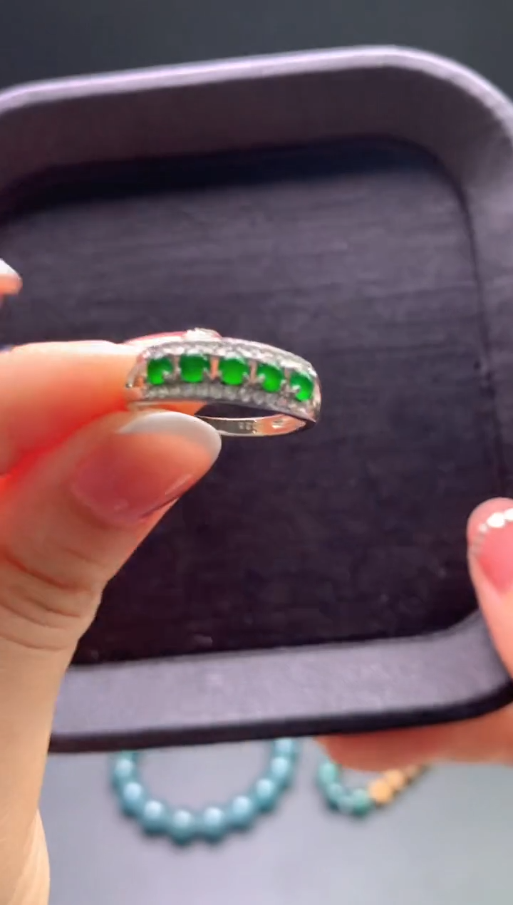 翡翠未镶嵌颈饰0029663422