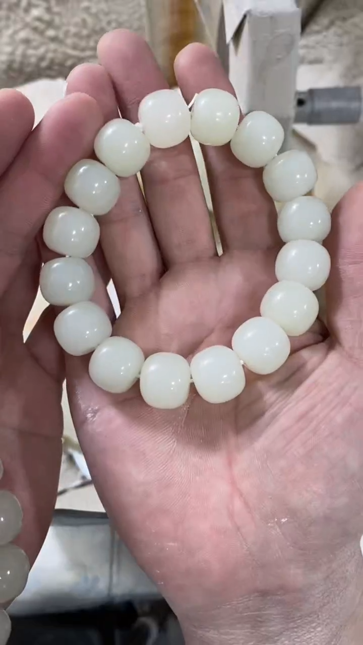 卡15老型大串盘玩佩戴 