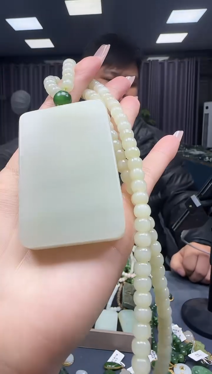 【闪购商品】和田玉挂件未镶嵌1