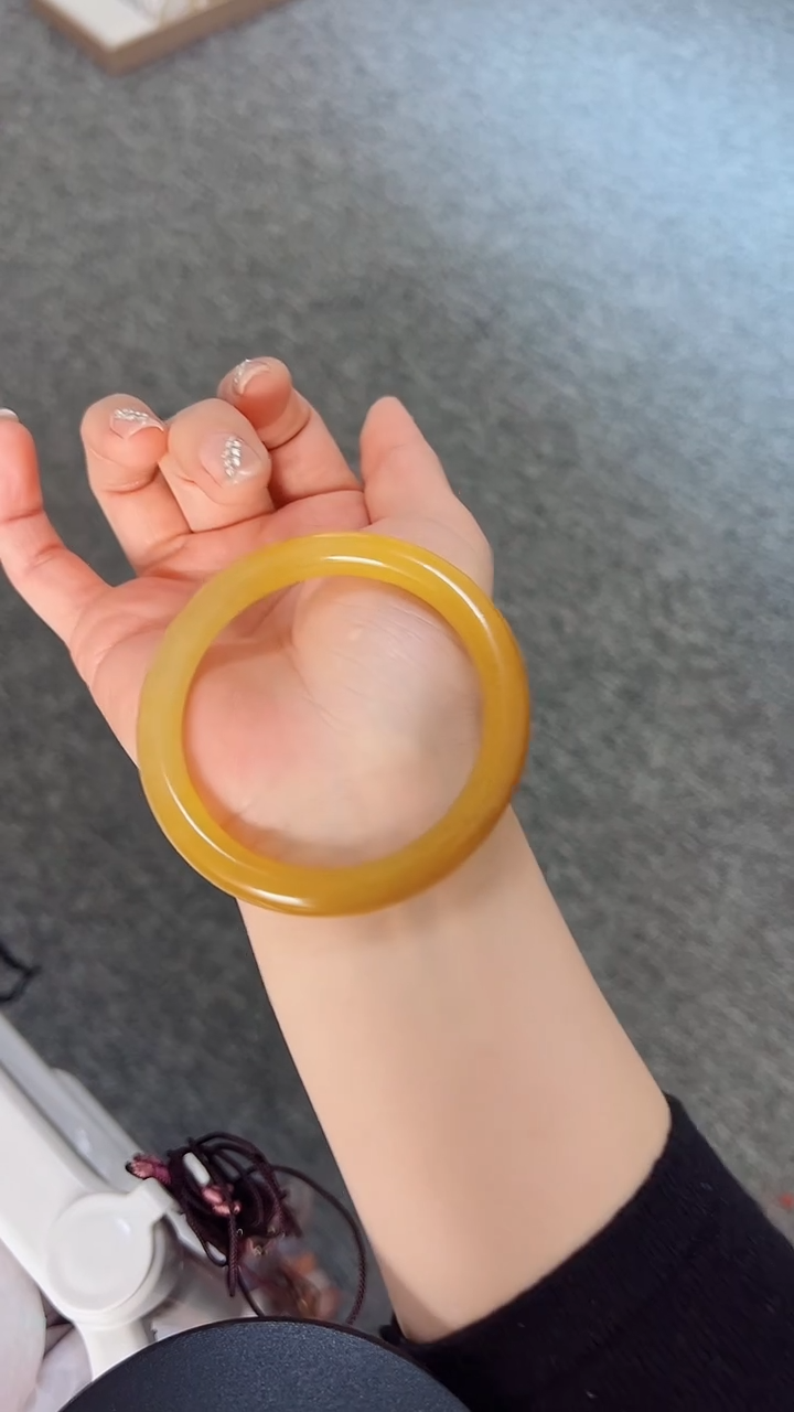 【闪购商品】石英质玉手镯未镶嵌258-59