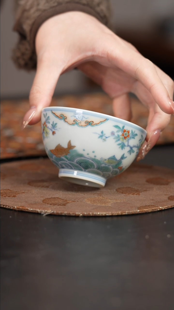 【闪购商品】杯吴云霞斗彩游鱼