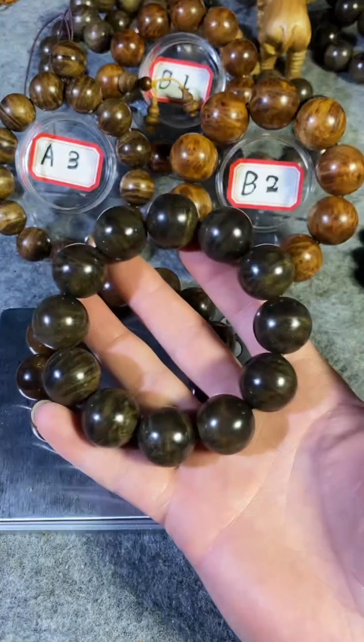 【闪购商品】金丝楠木雕金丝楠木手串2.0乌木花纹