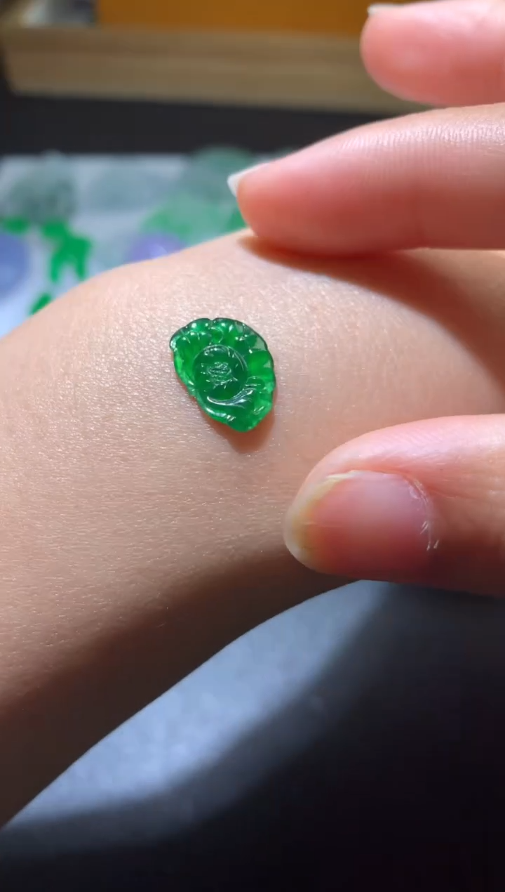 【闪购商品】定制翡翠未镶嵌毛货